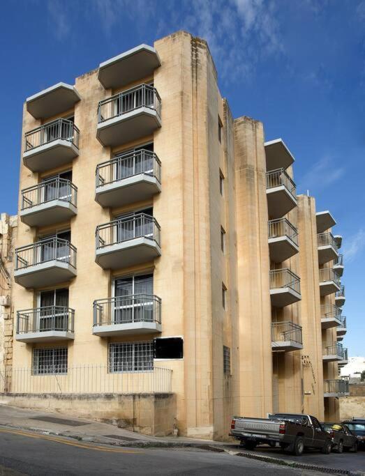 3 Bedrm Apt Seaview Balluta Bay Σλιέμα Εξωτερικό φωτογραφία
